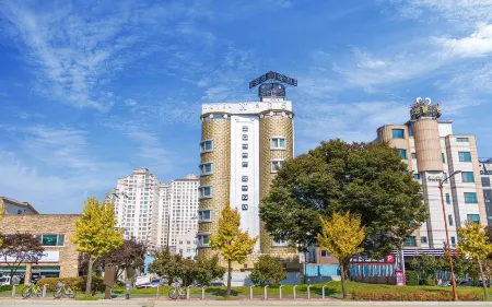 Number 25 Gongju Shingwan Отели в г. Конджу