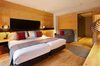 Park Piolets MountainHotel & Spa Các khách sạn gần Sport Wellness Mountain Spa