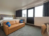 Sandman Signature Glasgow Hotel Hotels near Gartnavel General