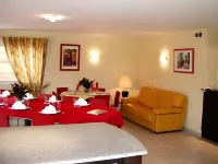 Chambres d'Hôtes la Coloniale فنادق في Sadroc
