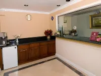 リージェンシー イン & スイーツ