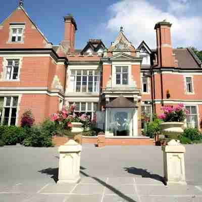 The Coed-Y-Mwstwr Hotel Hotel Exterior