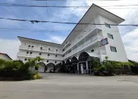 에라완 팰리스 호텔 Wat Chumpol Khiri 주변 호텔