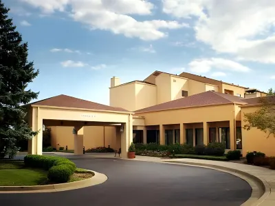 Courtyard Louisville East Các khách sạn ở Hurstbourne