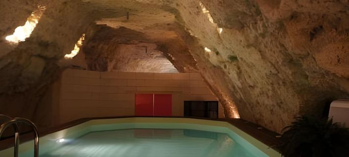 Chambres d'Hôtes Troglodytes le Clos de l'Hermitage Отели в г. Амбуаз