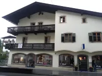 SnowBunnys BackPackers Hostel