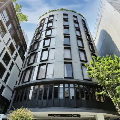 Quartier by Montraj Sukhumvit Bangkok Отели рядом с достопримечательностью «Торговый центр SeenSpace»