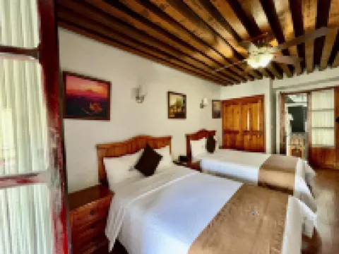 ホテル プエブラ プラザ