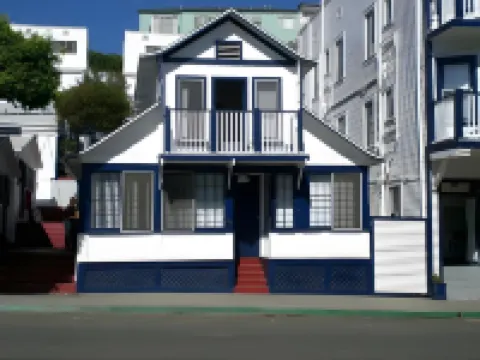 Hermosa Hotel Hotels in Avalon