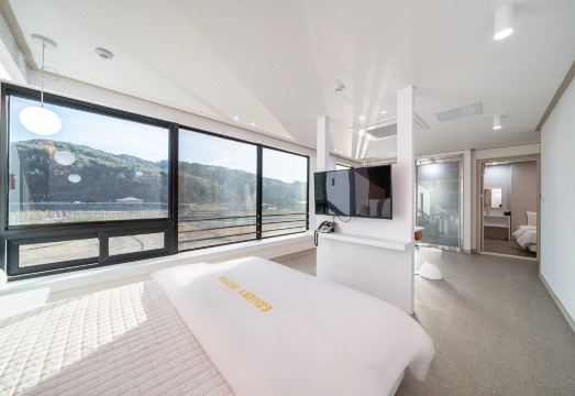 청송 갤러리 전경