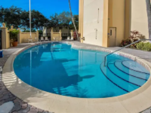 La Quinta Inn & Suites by Wyndham West Palm Beach Airport Hotels in West Palm Beach