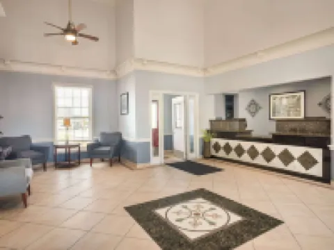 Baymont by Wyndham Kansas City KU Medical Center Hotels in Wyandotte County