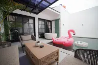 Ubu Villa California