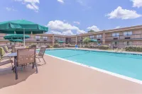 Days Inn by Wyndham Marianna