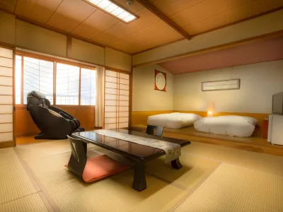 Hamanoji-Rinkoan Hotels near Kumihama Station