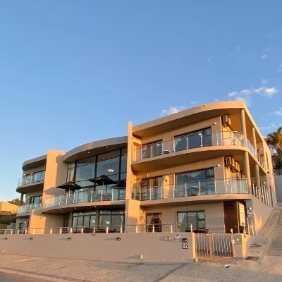 酒吧T尼克旅館 鄰近迪亞斯航海博物館的酒店