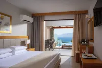 Miramare Resort & Spa Hotels near Patsavra beach