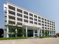 River Hotel - The Outstanding Venues Nakhon Pathom  호텔