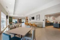 Comfort Suites Richmond East