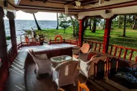 Aqua Jumbo Houseboat