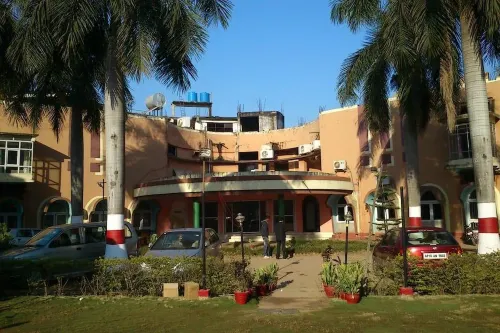 Hotel Akanksha Hotels in Kurandi