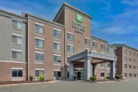 Holiday Inn Express & Suites MILWAUKEE NW – PARK PLACE by IHG - Uima-altaat