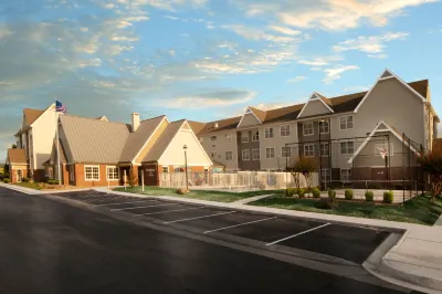 Residence Inn Fort Smith Hotel dekat Massard Prairie Battlefield Park
