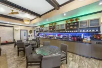 Best Western Plus Emerald Inn  Suites - breakfast
