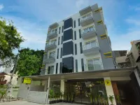 The Hosteller Bangalore, Indiranagar Hotels near RMZ Infinity