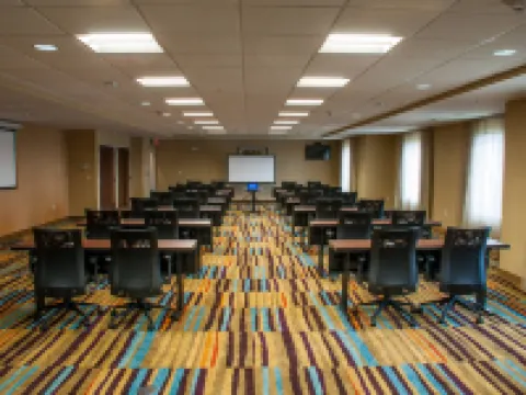 Fairfield Inn & Suites Elkhart Hotels in Elkhart