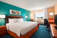 Fairfield Inn & Suites Lansing West Hotels in Delta Center Township