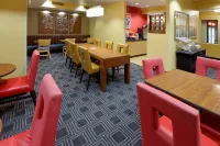 TownePlace Suites Joplin - breakfast