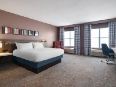 Hilton Garden Inn Bloomington Hotels in Bloomington