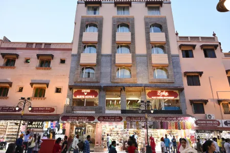 Abode by Aliste Hotels- 2 Minutes Walking to Golden Temple, Amritsar