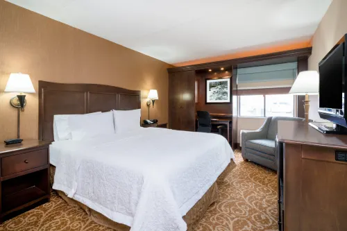 Hampton Inn Downingtown/Exton - parking