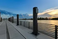 Adrift at The Cove - Houseboat in Downtown Wilmington, NC