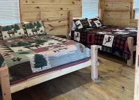 Cabin 3 - Rustic Mountain Cabin - Up to 4 persons