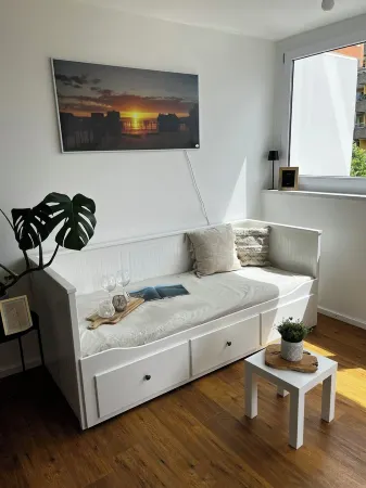 Apartment Emilio - Small apartment with great lake and alpine views Отели в г. Юберлинген