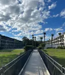 Ocean View Villa Steps to Coligny Beach, Balcony & Pool, Two Beach Bikes