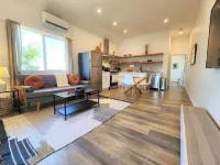 Modern 1-bed guesthome close to DTLA with views
