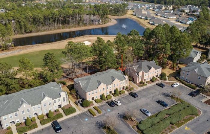 Luxurious Legends Golf Course Condo