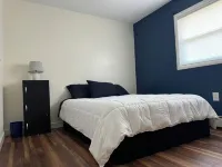Canandaigua Lake Cottage— to Private Lake Access