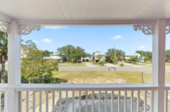 Fun cottage in a fantastic Gulf Shores location!  Close to the beach!
