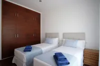 Villa Houses - Villa Alta Calidad con Piscina y Jardín. A 5 Minutos de la Playa