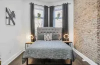 3 beds,Yard,Free Parking&Wine.Close to Everything!