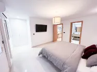 Luxurious apartment 3 min from the beach! Hotels in Xabia