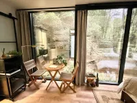 “Glass House1 - Modern Mirror Home w/ Hot-tub