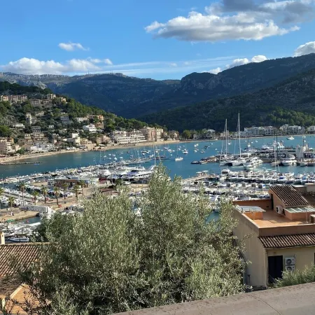 Beautiful apartment  with fantastic sea views, wi-fi and private parking