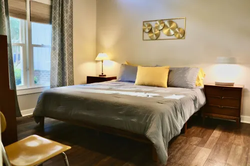 Cozy greenway condo!