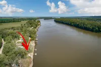 "Exclusive" River Cabin on Stilts Hotels in Pike County